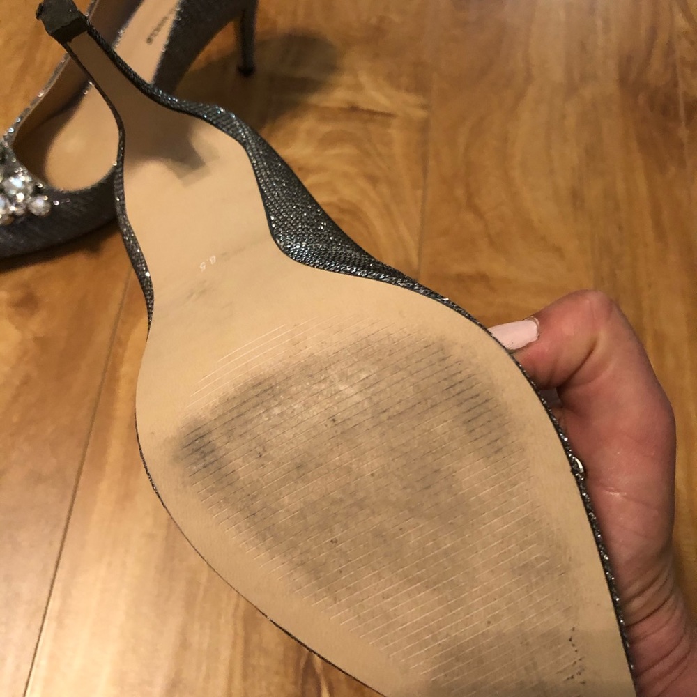 Shoes - Picture 4 of 7